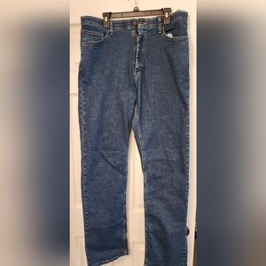 Wrangler Authentics Men's Regular Fit Comfort Flex Waist Jean